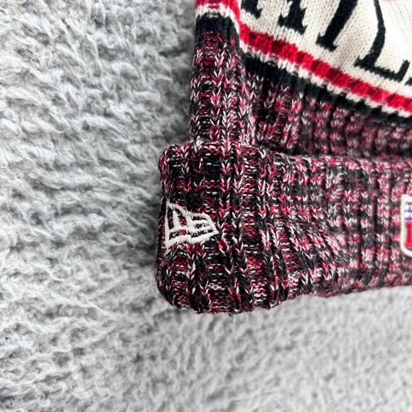 2 Atlanta Falcons Beanie Pom Hat Cap Atlanta Falcons Beanies 47' and New Era - Picture 15 of 16